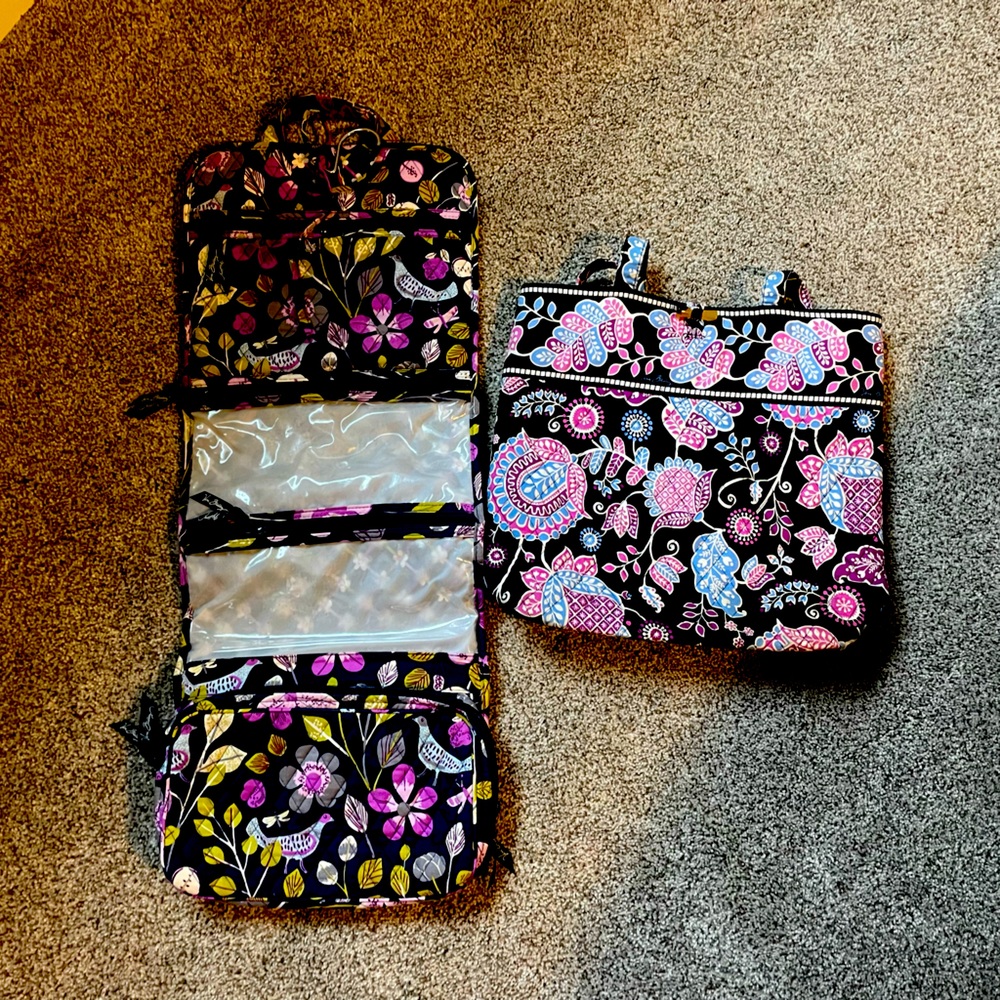 Hanging organizer in floral nightingale and a tote in alpine floral.